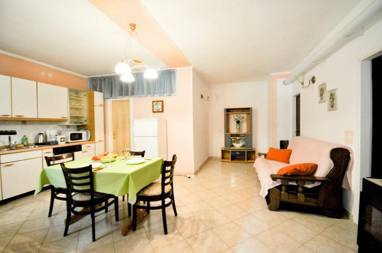Nevija Apartment Novigrad  ภายนอก รูปภาพ