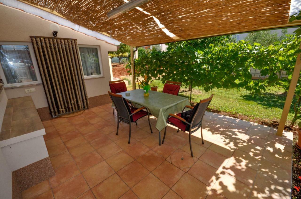 Nevija Apartment Novigrad  ภายนอก รูปภาพ